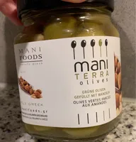 Olives vertes farcies aux amandes