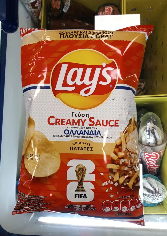 lays creamy sauce