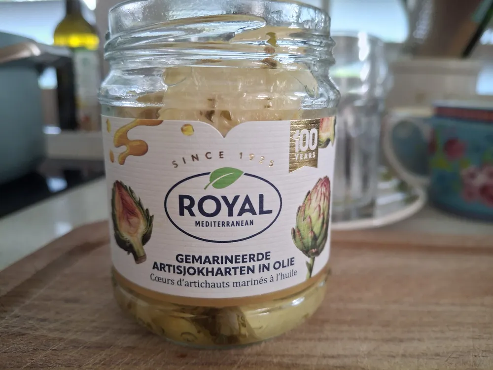 Gemarineerde artisjokharten in olie