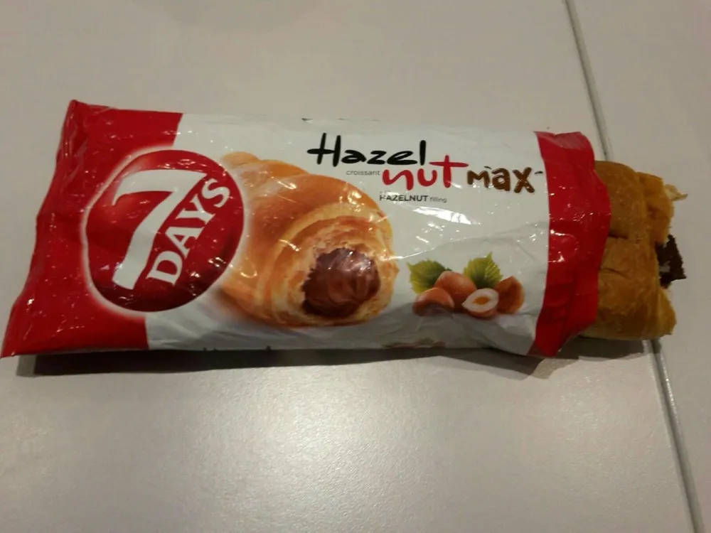 Croissant 7 Days Max Hazelnut