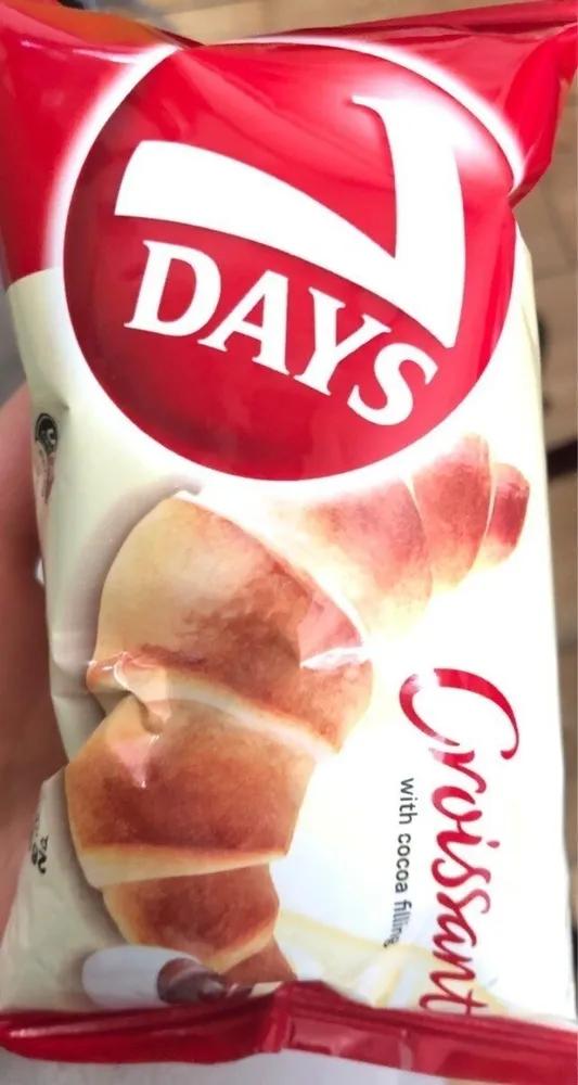 Croissant with cocoa filling