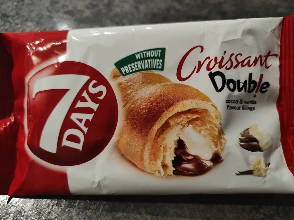 Croissant Double Cocoa & Vanilla Flavour Filling