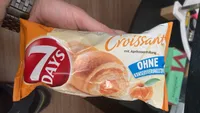 Croissant aux abricots.