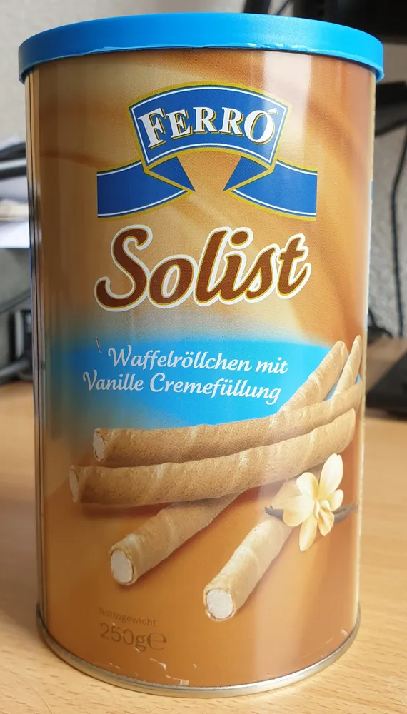 Waffelröllchen mit Vanille Cremefüllung