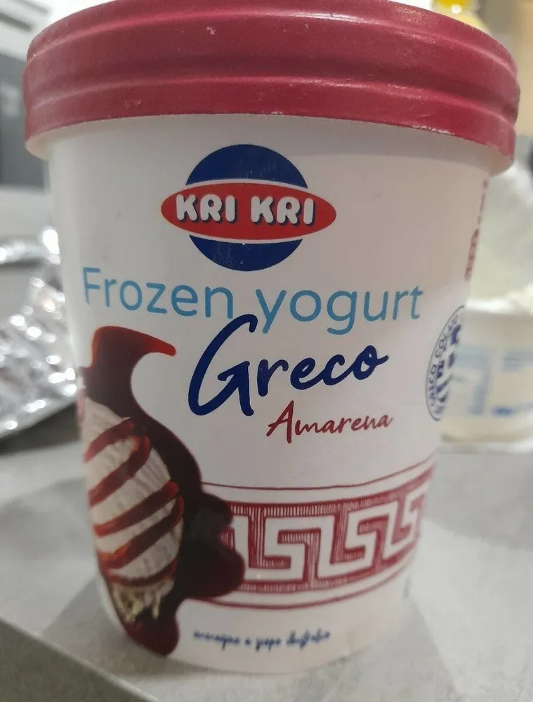 Frozen yogurt greco amarena