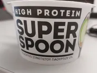 Strained yogurt dessert with Apple, Kiwi, Chia seeds and Cereals