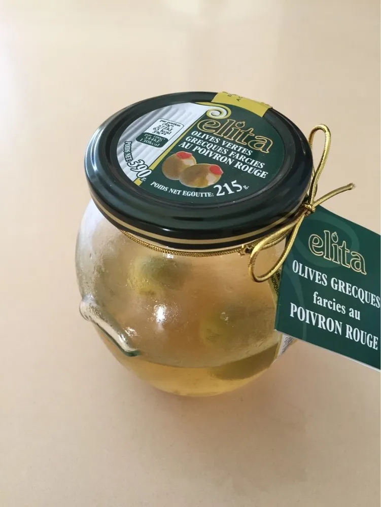 Olives vertes grecques farcies au poivron rouge