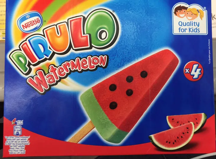 Watermelon helado con sabor a sandía y manzana