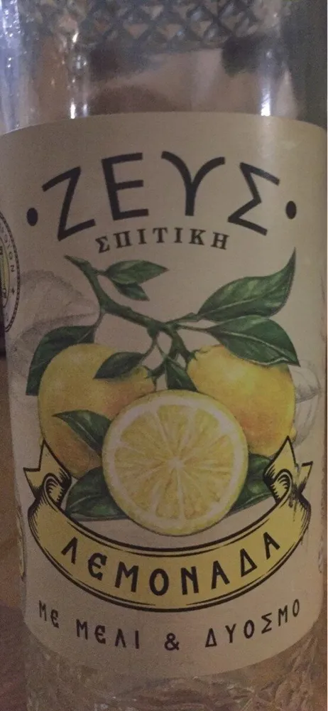 Lemonade with honey and mint