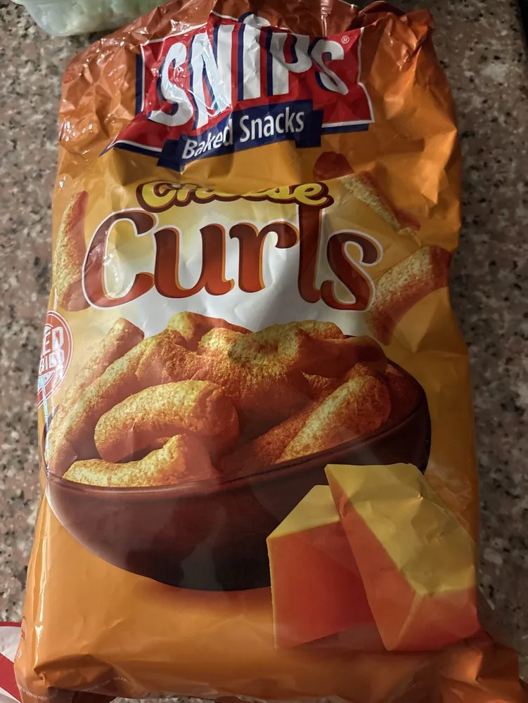 Snips baked snacks cheese curls