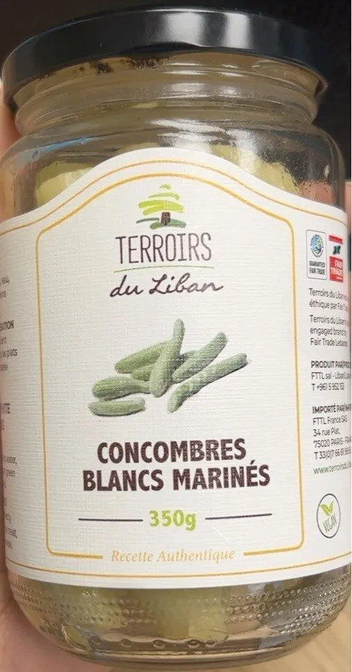 Concombres blancs marinés