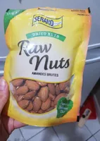 Raw nuts amandes brutes