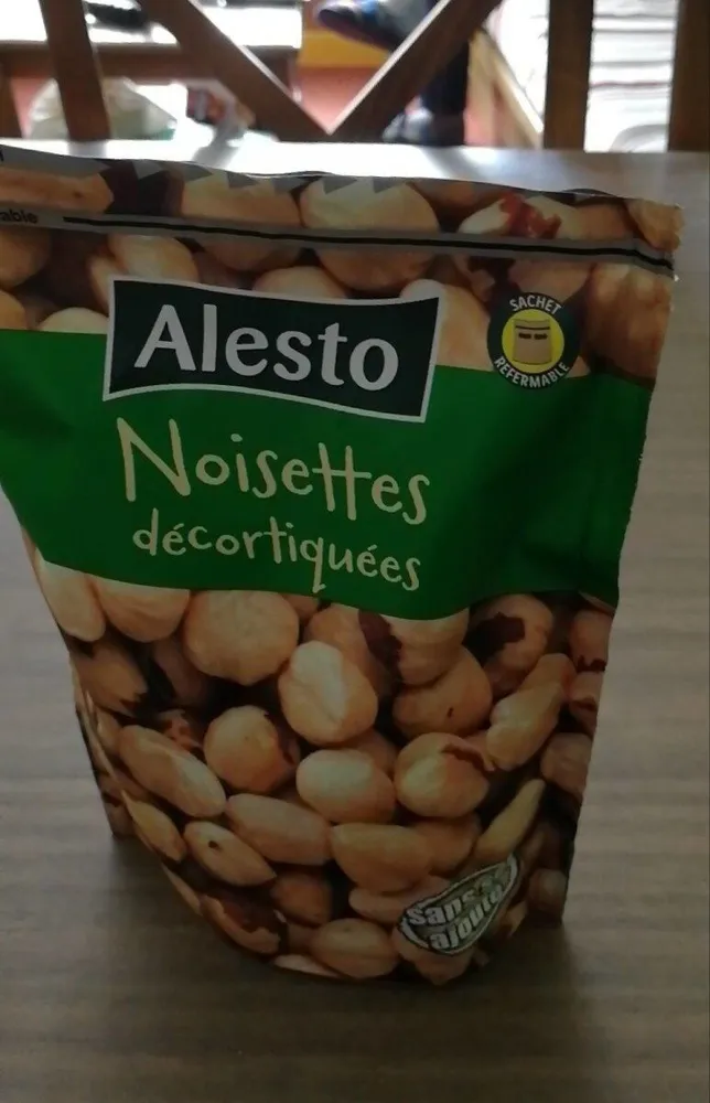 Noisettes décortiquées