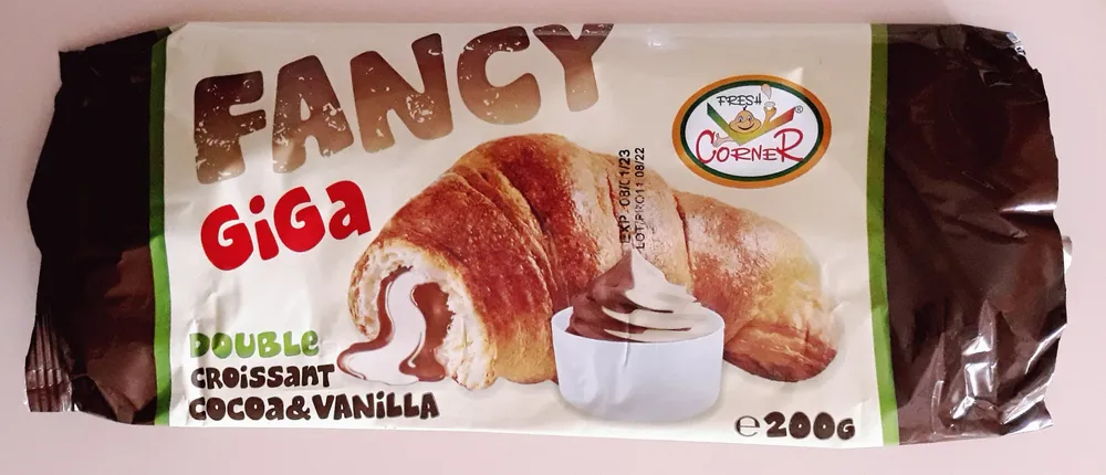 Giga Double Croissant Cocoa & Vanilla