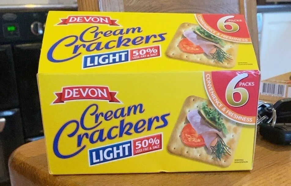 Cream crackers