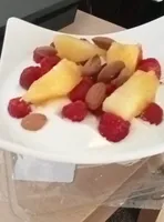 Ananas myrtilles framboises