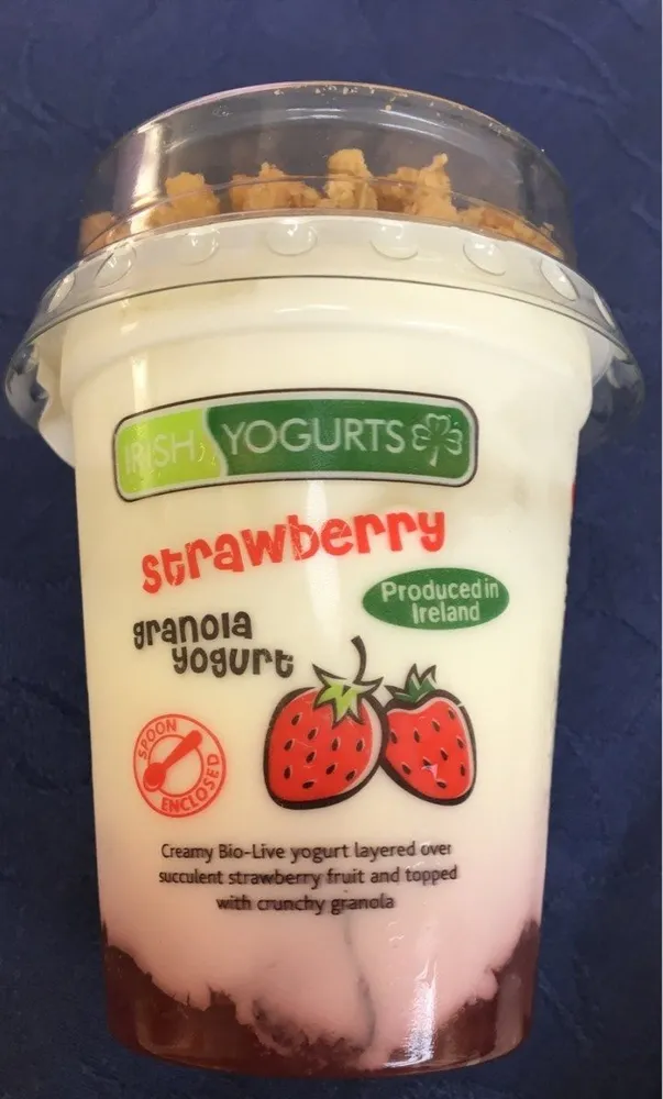 Strawberry live yoghurt