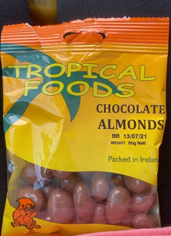 Chocholate almonds