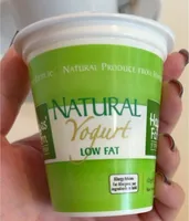 Low fat natural yoghurt