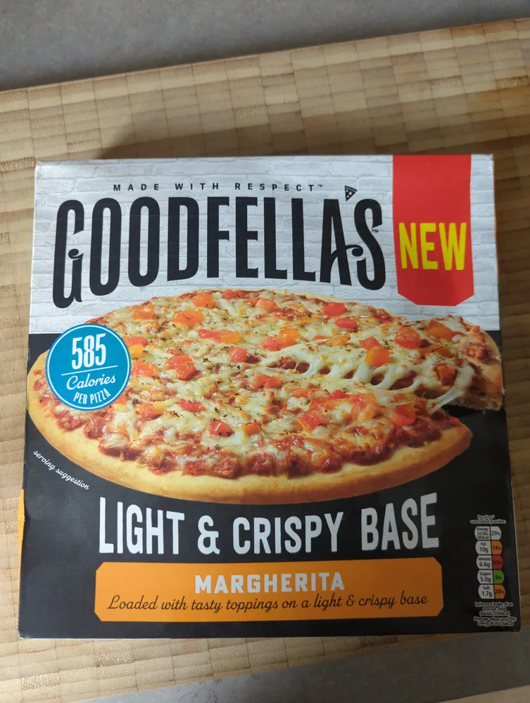 Light and Crispy Margherita pizza