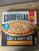Light and Crispy Margherita pizza