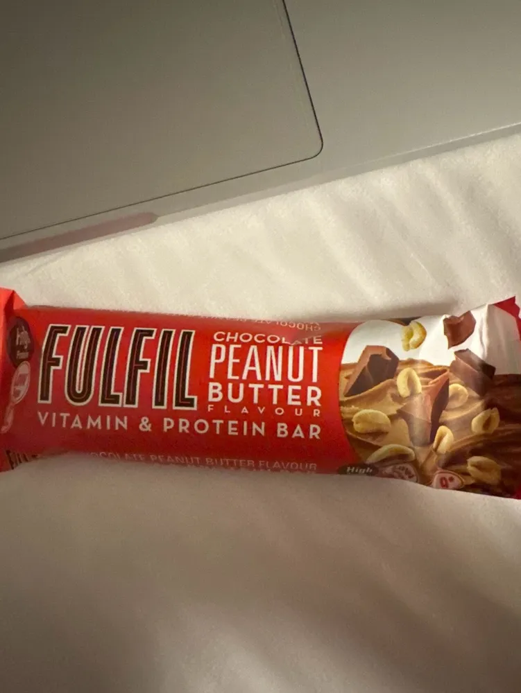 Chocolate and Peanut Butter Flavour Vitamin & Protein Bar