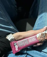 Chocolate brownie flavour vitamin and protein bar