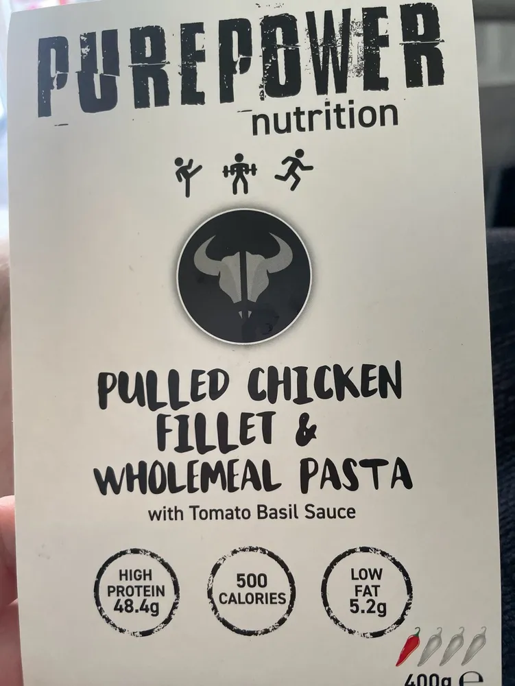 Pulled Chicken Fillet & Wholemeal Pasta with a Tomato & Basil Sauce