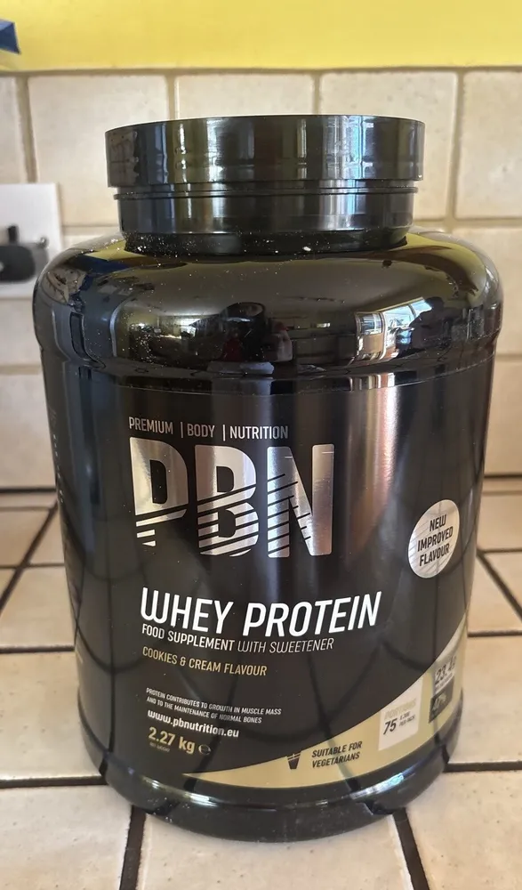Whey Protein Cookies & Creme Flavour