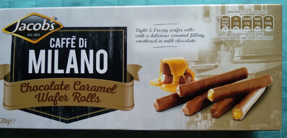 Chocolate caramel wafer rolls