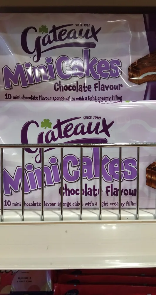 mini cakes