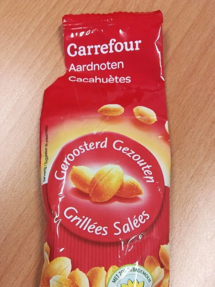 Cacahuètes grillées saleed