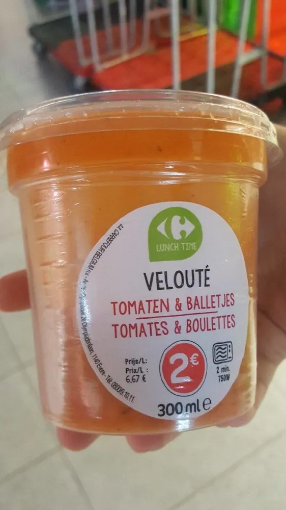 Velouté tomates boulettes