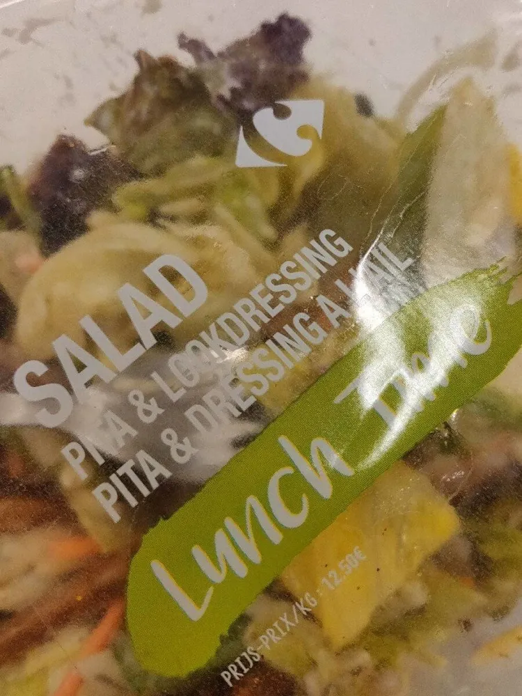 Lunch Time SALAD PITA & LOOKDRESSING