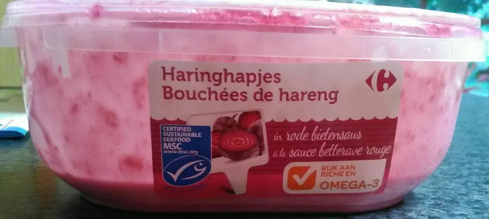 Bouchées de hareng sauce betterave rouge