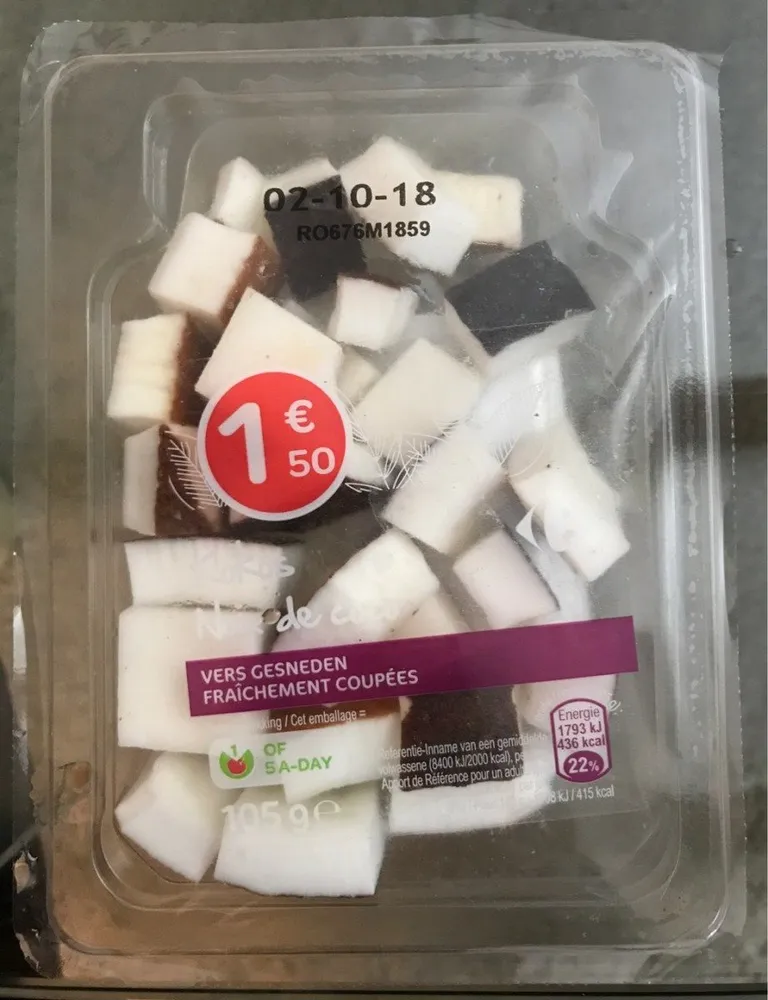 Noix de coco fraîchement coupée