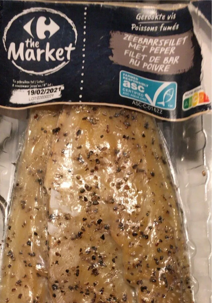 Filet de bar (fumé) au poivre