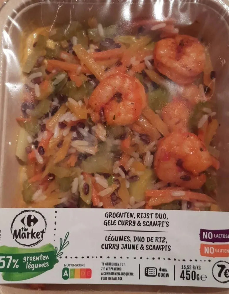 Légumes duo de riz curry jaune et scampis