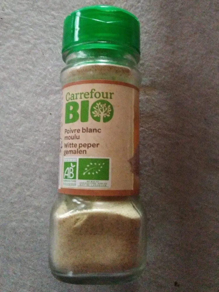 Poivre blanc moulu