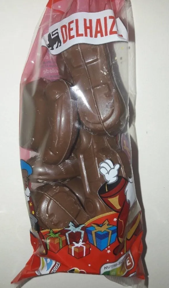 Figurines creuses en chocolat au lait