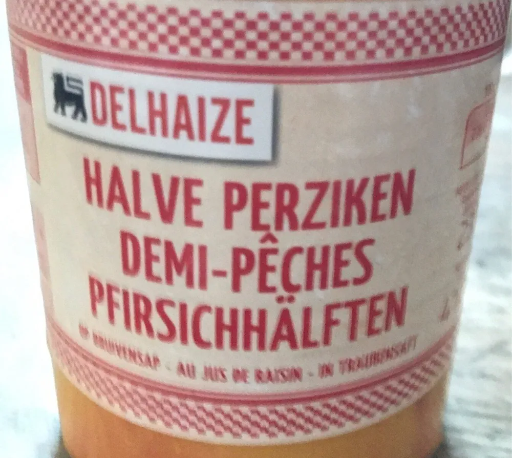 DEMI-PÊCHES