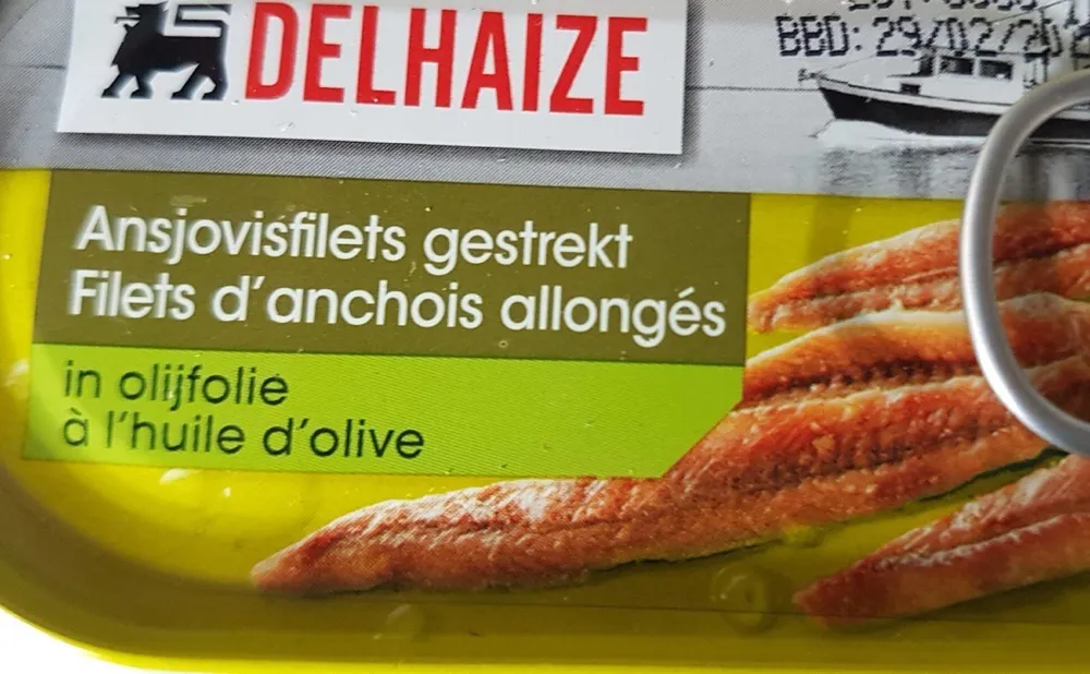filets d'anchois allongés à l'huile d'olive