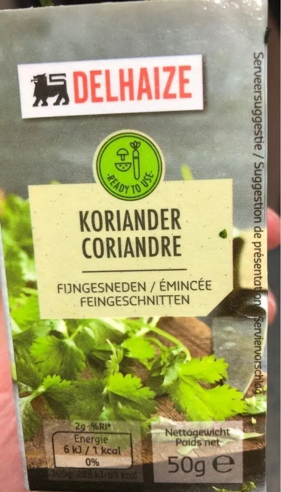 Koriandet fijngesneden