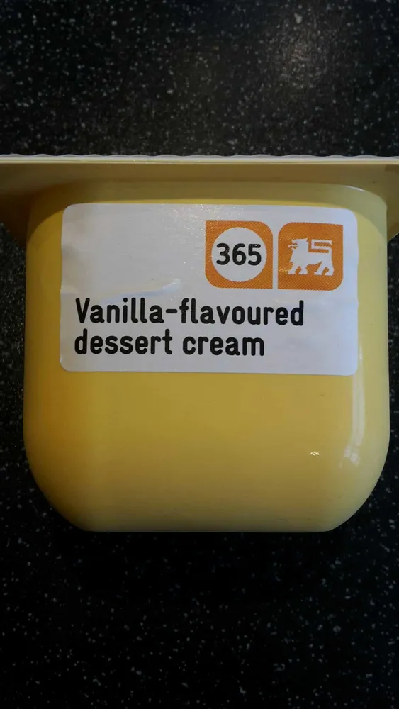 Vanilla-flavoured dessert cream
