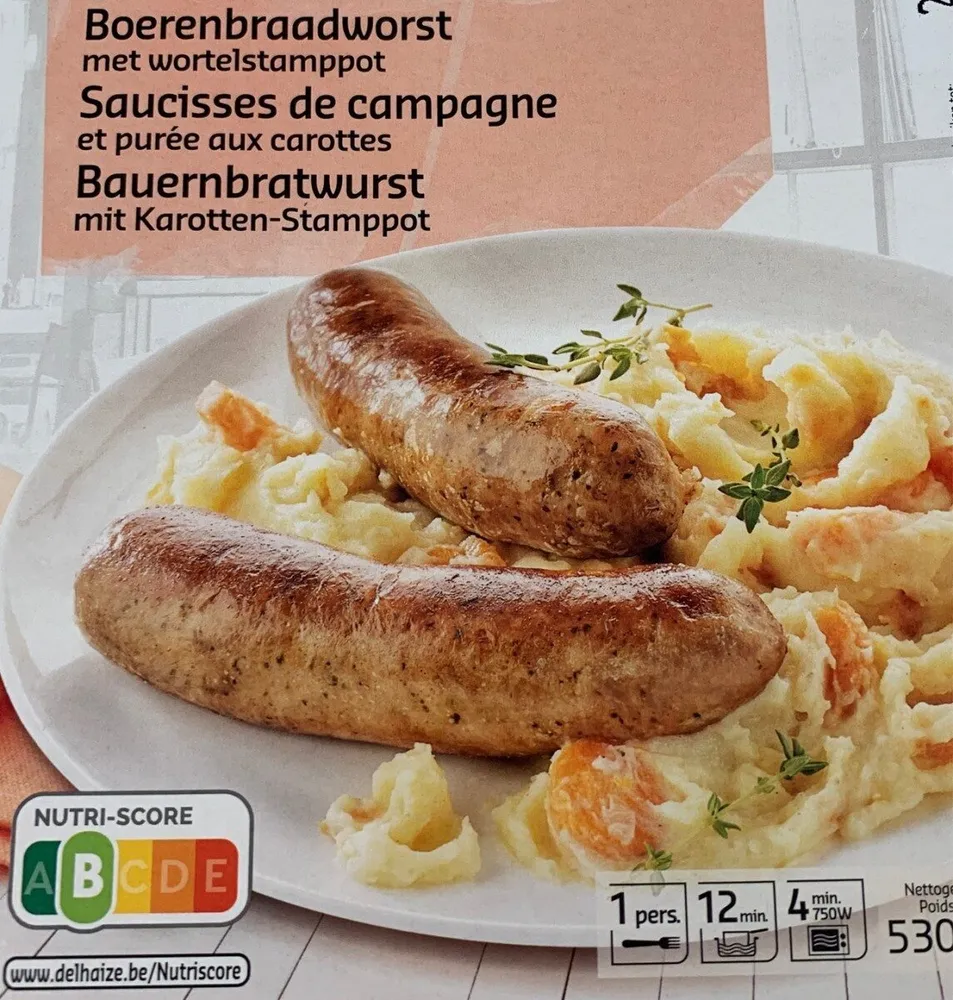 Saucisses de campagne et purée aux carottes