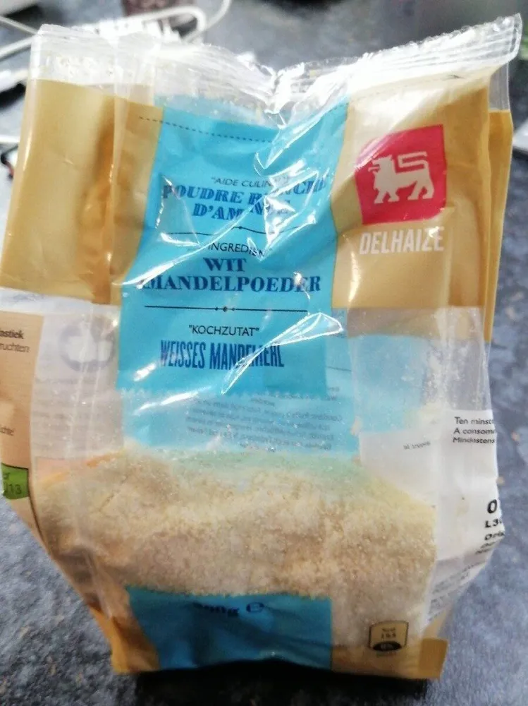 Poudre blanche d'amande