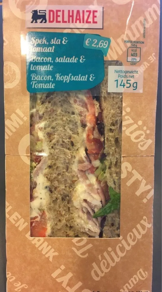 Sandwich bacon, salade et tomate
