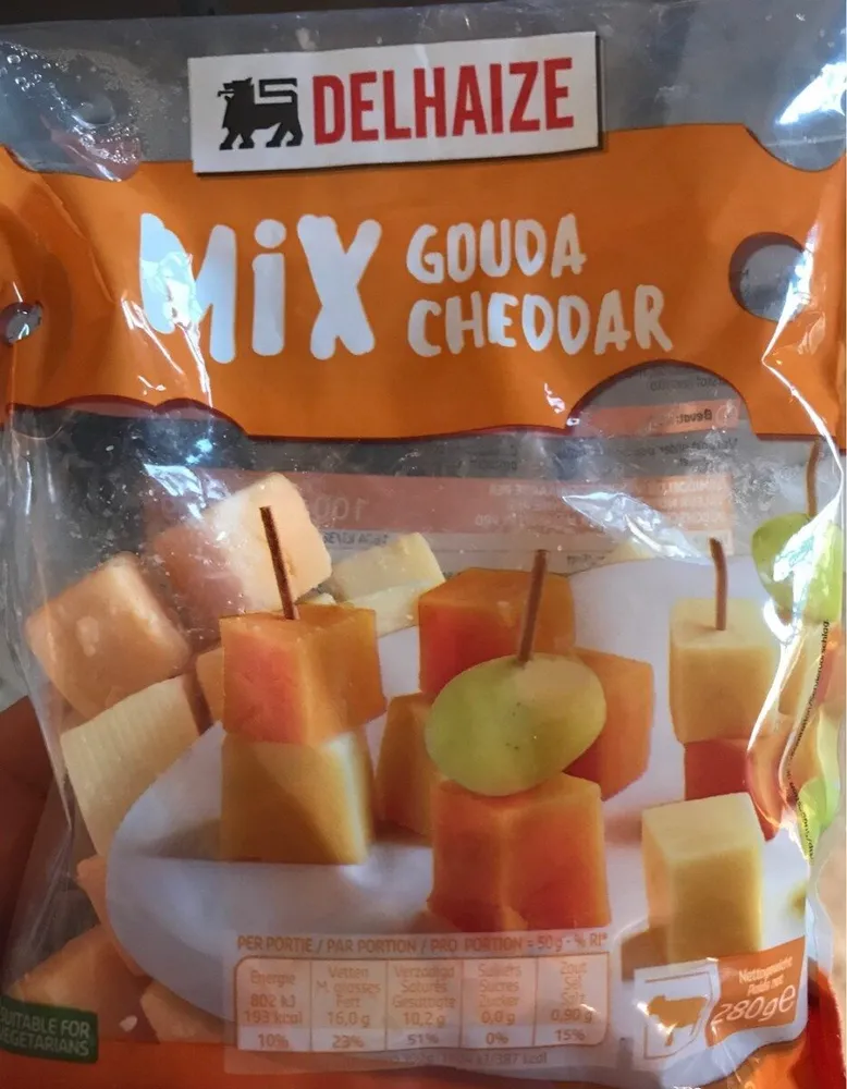 Mix gouda cheddar