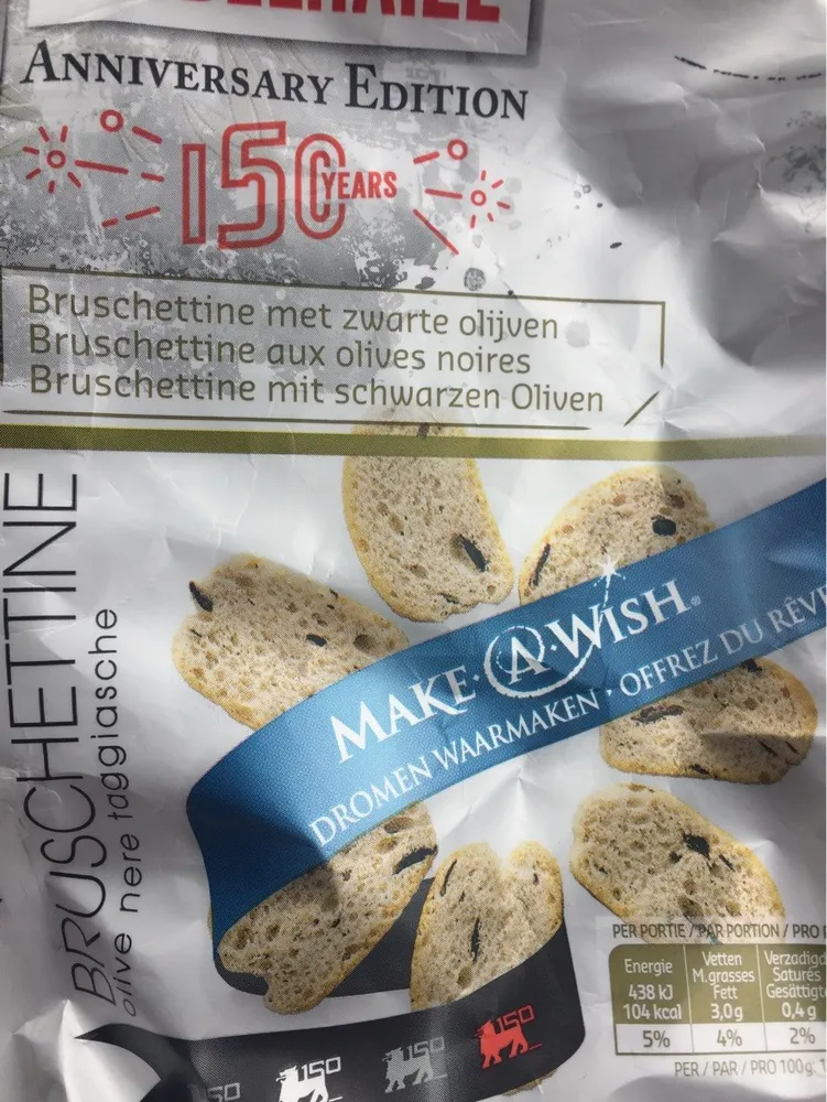Bruschettine aux olives noires