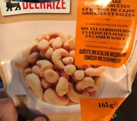 Mélange de cacahuètes et de noix de cajou